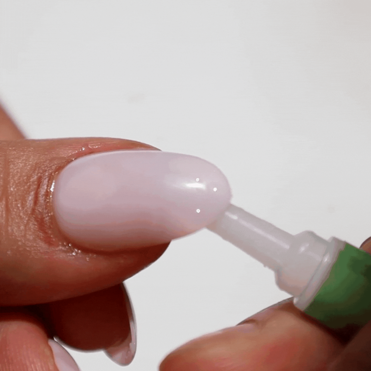 Bessie Press-on Nail Glue Remover